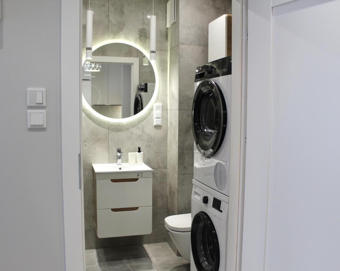Luxapartmentwarszawa Z Bezplatnym Podziemnym Parkingem * Варшава