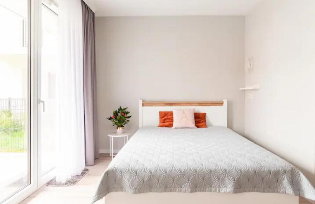 Luxapartmentwarszawa Z Bezplatnym Podziemnym Parkingem Апартаменти Варшава